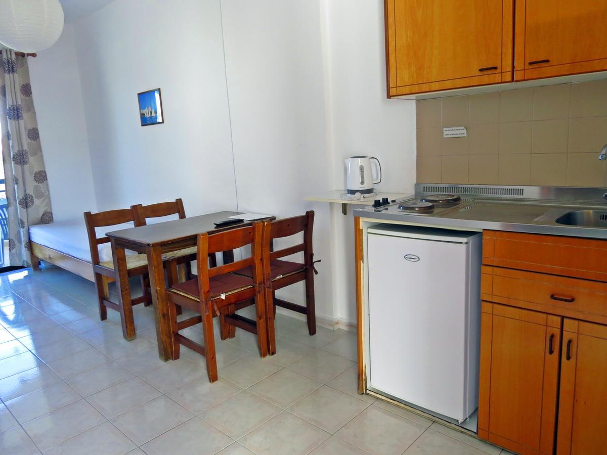 Debby Apartments イアリソス エクステリア 写真