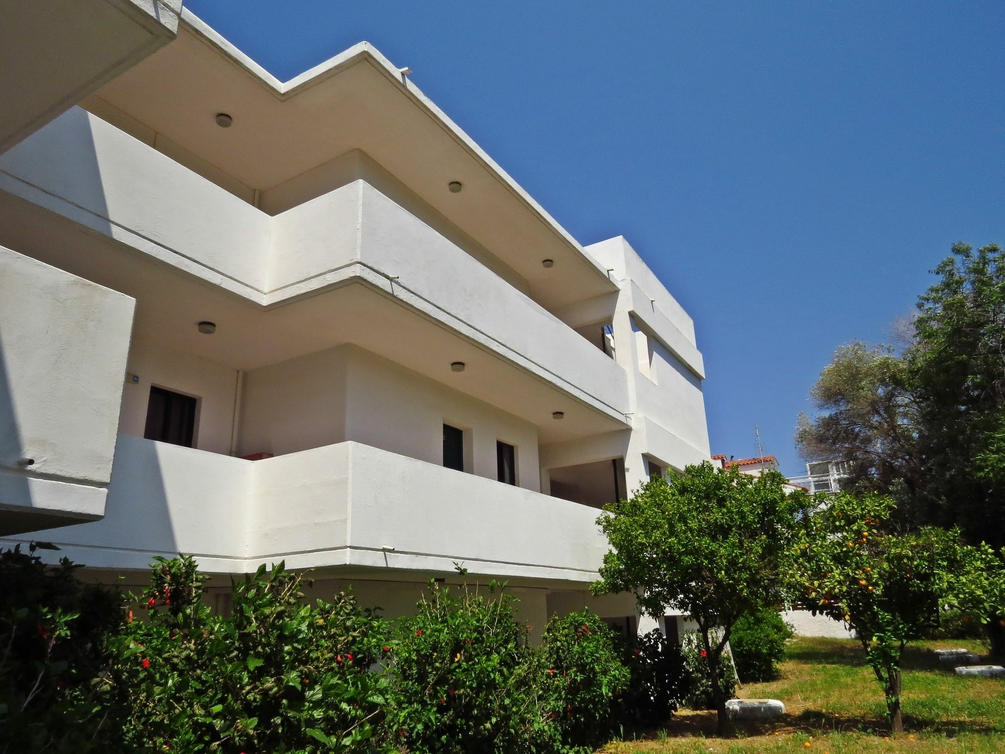Debby Apartments イアリソス エクステリア 写真